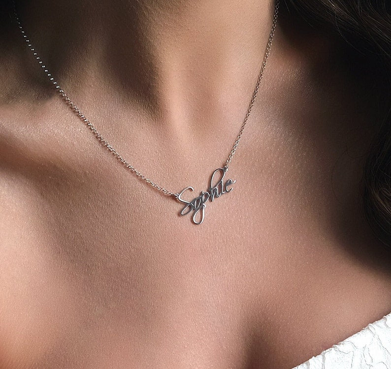 PERSONALISED NAME PENDANT